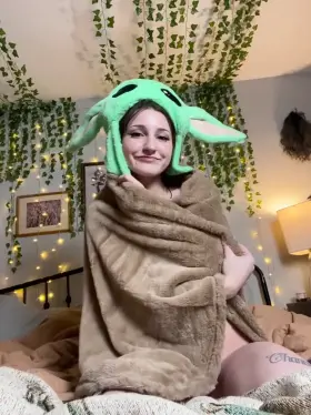 come on baby, do the magic hand thing!