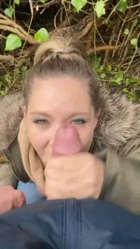 Nothing better than a messy facial outdoors 🍆💦