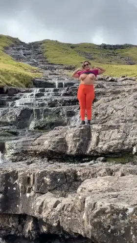 Giving the other hikers a little show [gif]