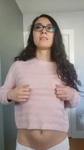 They may be small but they're lovely and I know you want to touch them ❤️