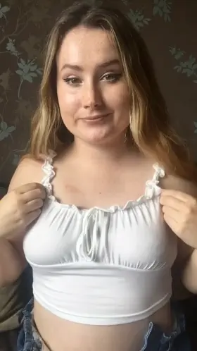 Who’s wants a nibble on my nipples? 😛💦