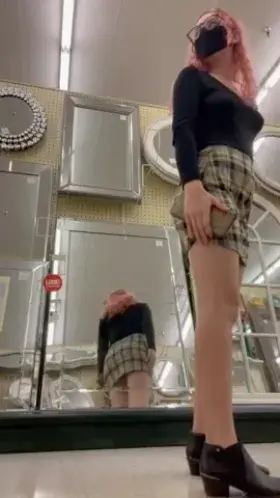 I know you wanted to see up my skirt..