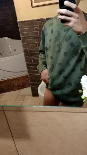 Thick as my wrist, other big cock for DMs ?