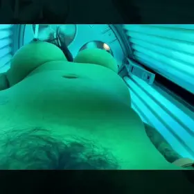 Hey guys 💋 I’m selling worn panties for $50. Vacuum sealed and shipped. Message me for more details. 🍑