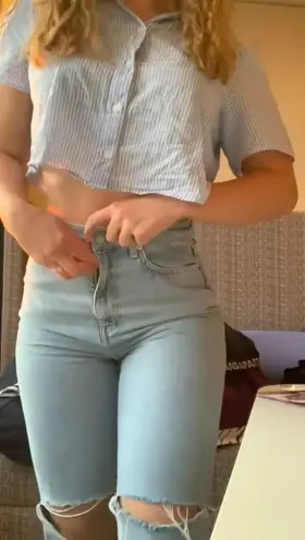 Would any older guys actually would fuck my thick body?🥺18