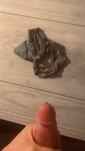 Frosting [m]y wife’s panties for her after she got home from the gym 🍆💦🍑 wwy do with them?