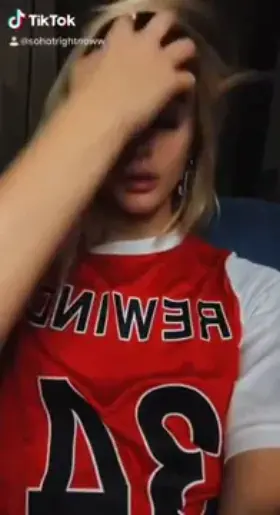 Let's play hoop together