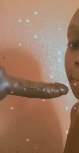 African babe working that throat