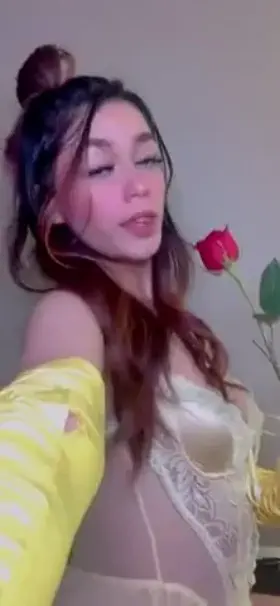 drooly belle needs to be fucked by the beast 🌹💛 f19