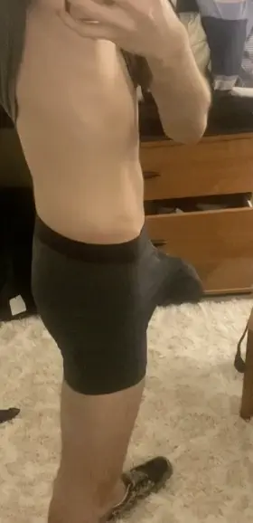 He’s waving at you😉