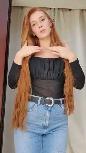 I can make my clothes vanish... let me show you