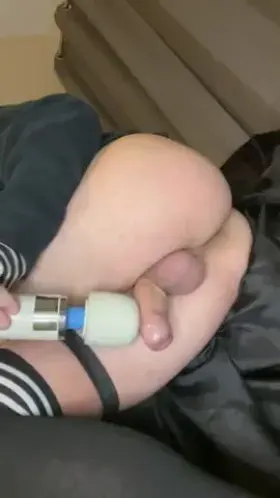 who wants some fresh vibrator cummies?