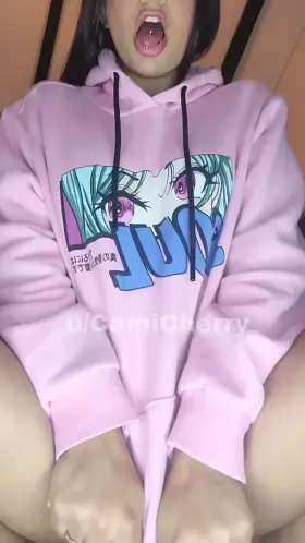 Are there any dominant males who lick pussy in this group?