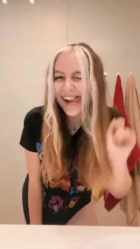 this fits as alt and nerdy 🤷🏼‍♀️