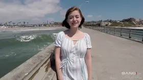 He meets her on the street and then cums on her face