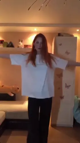 Would You Let Me 'Jump' On You If I Changed Into This...wait for it! 👩🏻‍🦰💧🍒