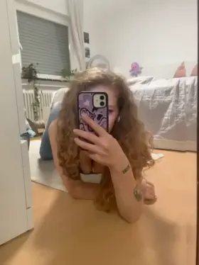 pov: your sis sent you this snap to show you her flexibility skills