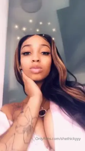 Shethickyyy OnlyFans Free Album in Comments!!