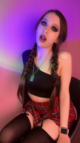 Good moaning ✨are you into schoolgirls?