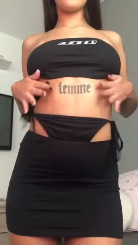 would u play with my tits? 🥺