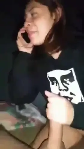 [Reddit] ‘Yeah man I’m on the date right now, they’re really hot.’ *Schlurp* ‘I’ll catch you later, I’ll let you know how it goes’ *Schlurp slurp*