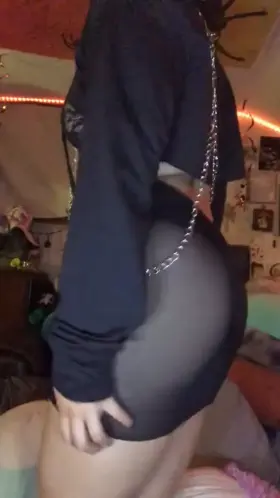 Wanna see me dance this Filipina booty for you?🍑🖤