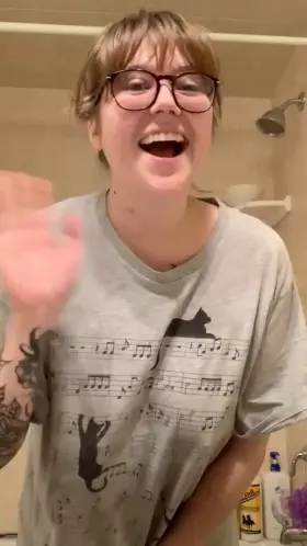 Silly silly girl [F26]