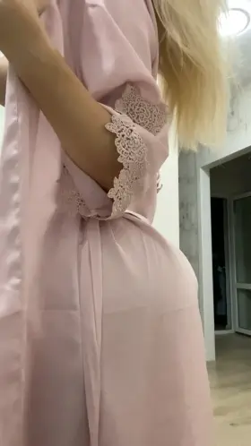 Look at my ass, how big it is