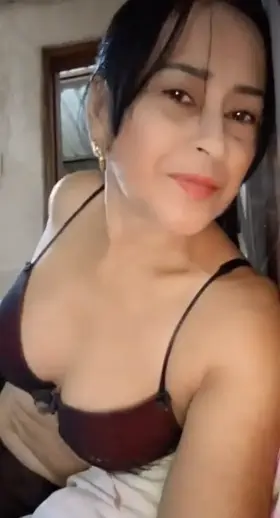 let me be your mommy 😈 50F ✨ Selling NUDES ⚠️ Sexting 🥵 Video call 🔥 Custom pics vids ❗Premade - Long videos 🔥 Role Play 😈 [Selling] Kik and Snapchat: Zunyht9