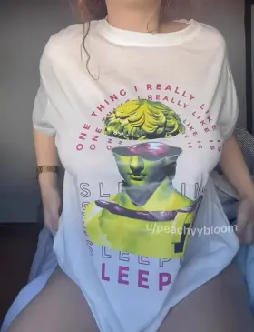 I love guys who appreciate my boobs <3