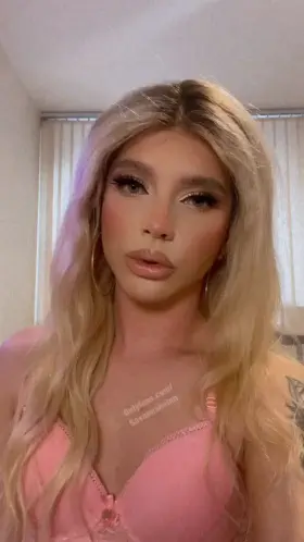 Come here baby i've got a surprise for you 😚