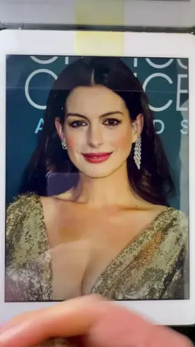 Milf Anne Hathaway