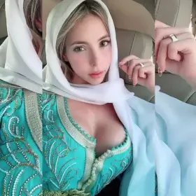 I am the goddess of love, you will not see another girl after me 💖 enjoy my gift in the comments 👇