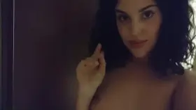 I'm tiny, but look at my booty!