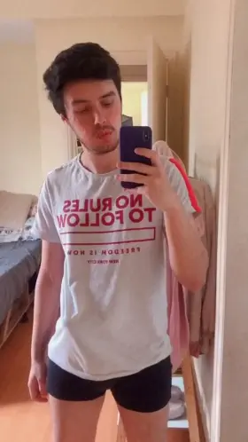 I have a surprise under my tshirt!!