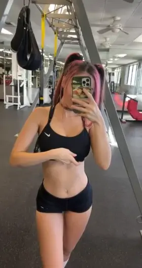 You catch me at your gym doing this…wyd?😜