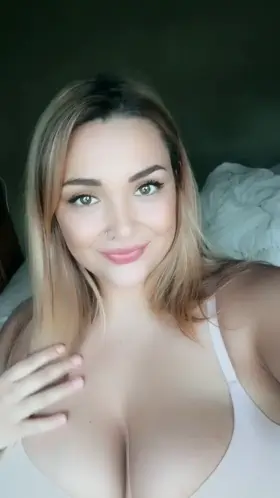 I’m just trying to see how many guys I can make horny today! 😏