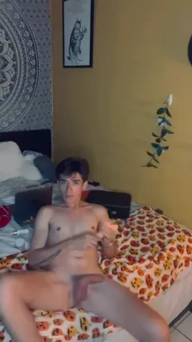 can twinks post here?