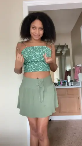 should I wear more or less green?