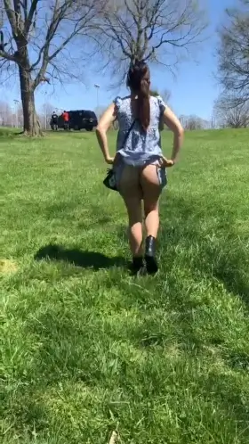 Fun fact: I’m never wearing panties ;)