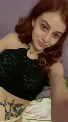 I’m 4’11” & 89lbs, if you can bench press me we’ll fuck tonight. Can you?