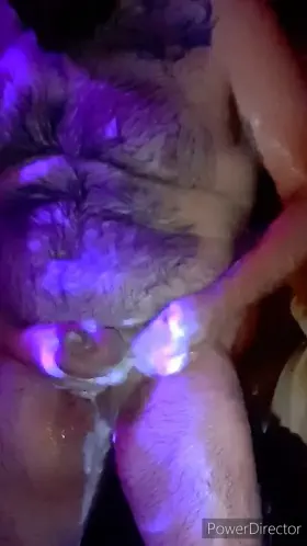 Hate mondays, would rather spend the day in the shower