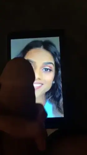 Pics/vids in first message. Prefer novelty, so surprise me with something good. Kik bigbrowncockforsluts