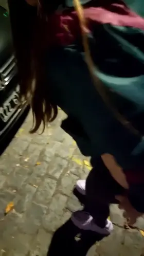 Are there clips of women peeing like that in a guy's face/mouth ?