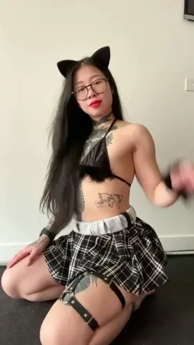 Smash or pass this Asian pussy?