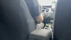 Didn't seem like things going on in the backseat would faze him [Video]