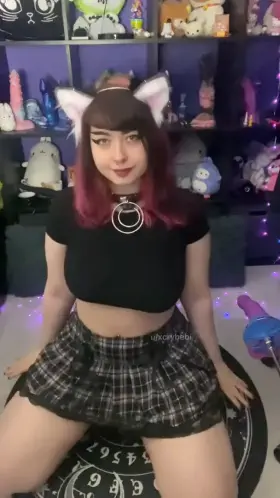 Hope you enjoy this drop & pussy reveal 🖤