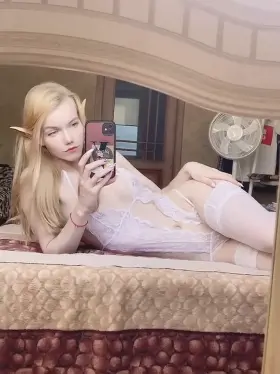 hello ❤️ horny elf girl 🥵 waiting for you 💦 free page 🔥