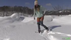 Katya Clover Winter Pee 2