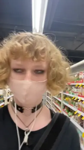 Public up skirts feel so naughty ☺️